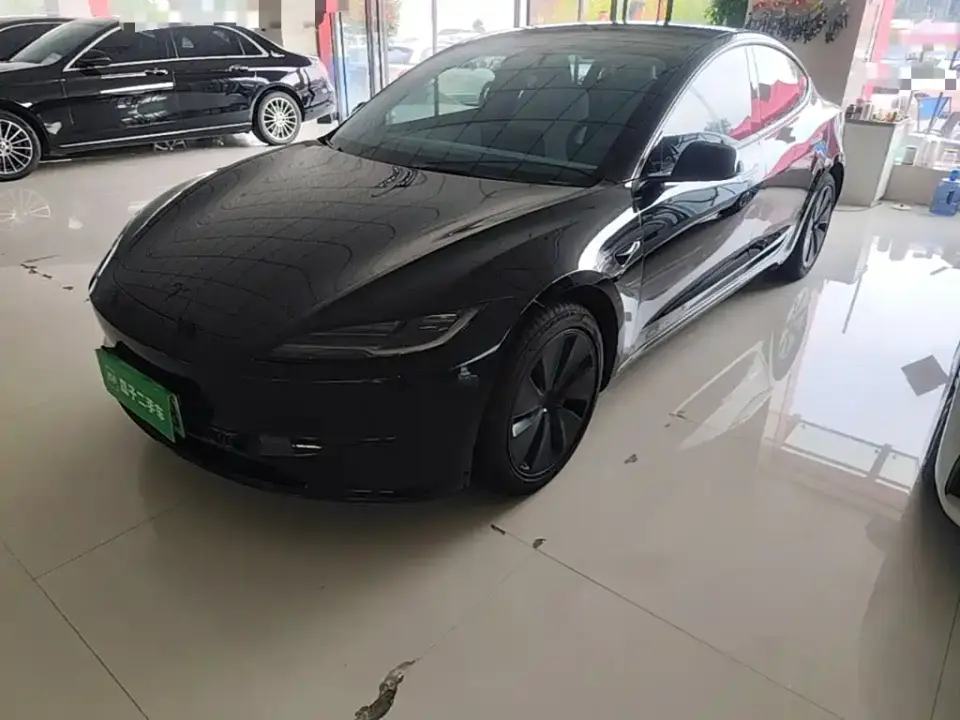Tesla Model 3 Model Year Facelift Rear-Wheel Drive 2026