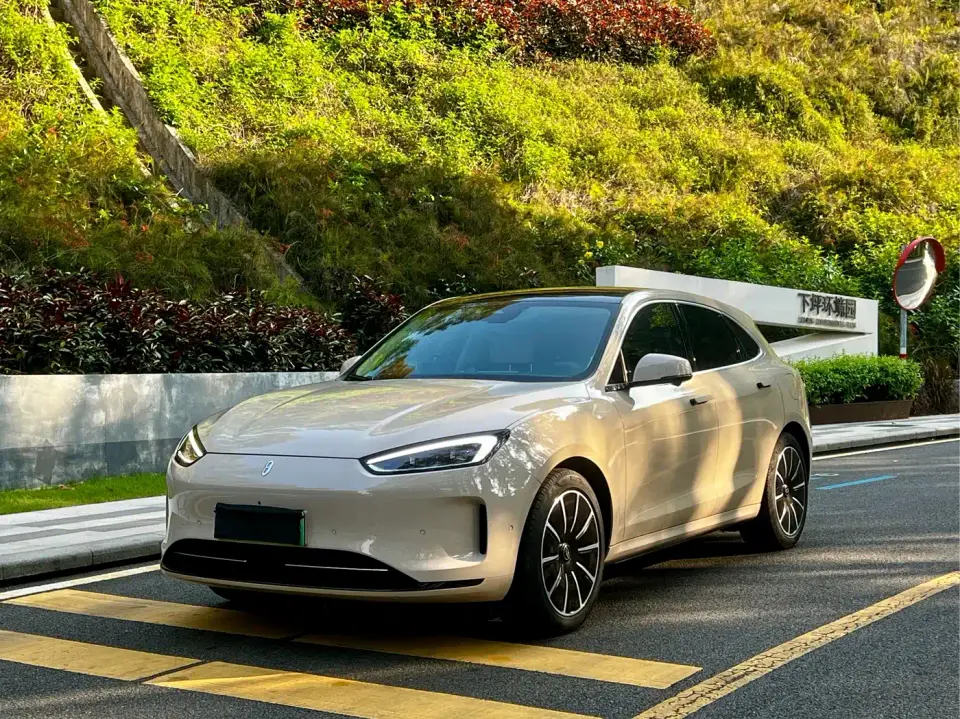 AITO Wenjie AITO M5 Model Pure Electric AWD Performance Edition 2023