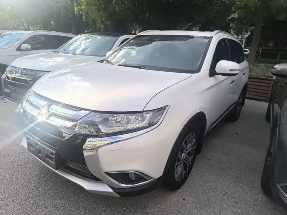 Mitsubishi Outlander 2.4L AWD Prestige Edition 7-Seater 2019