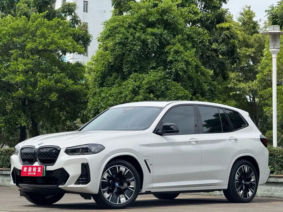 BMW iX3 Innovation Leader 2025