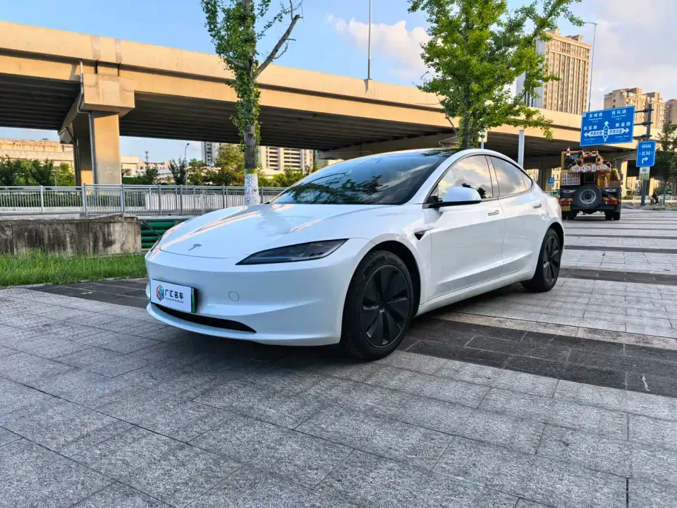 Tesla Model 3 Rear-Wheel Drive 2024