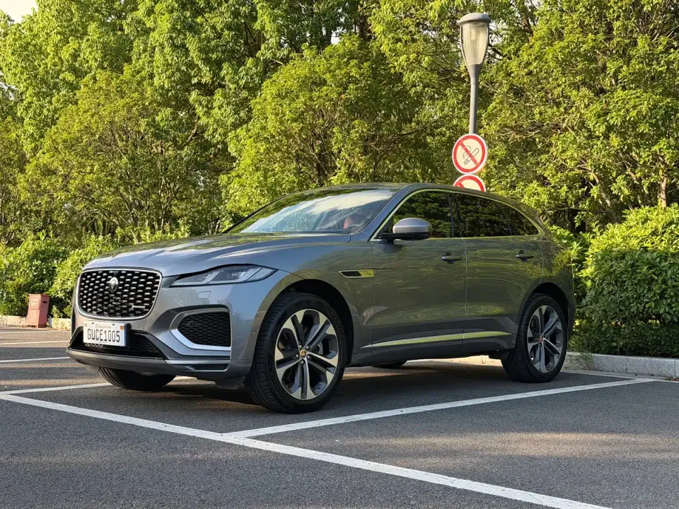 Jaguar F-PACE 340PS R-Dynamic SE 2021