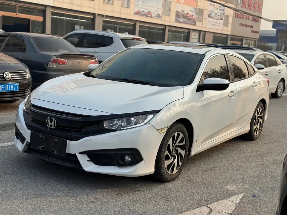 Honda Civic 220TURBO CVT Luxury Edition 2019
