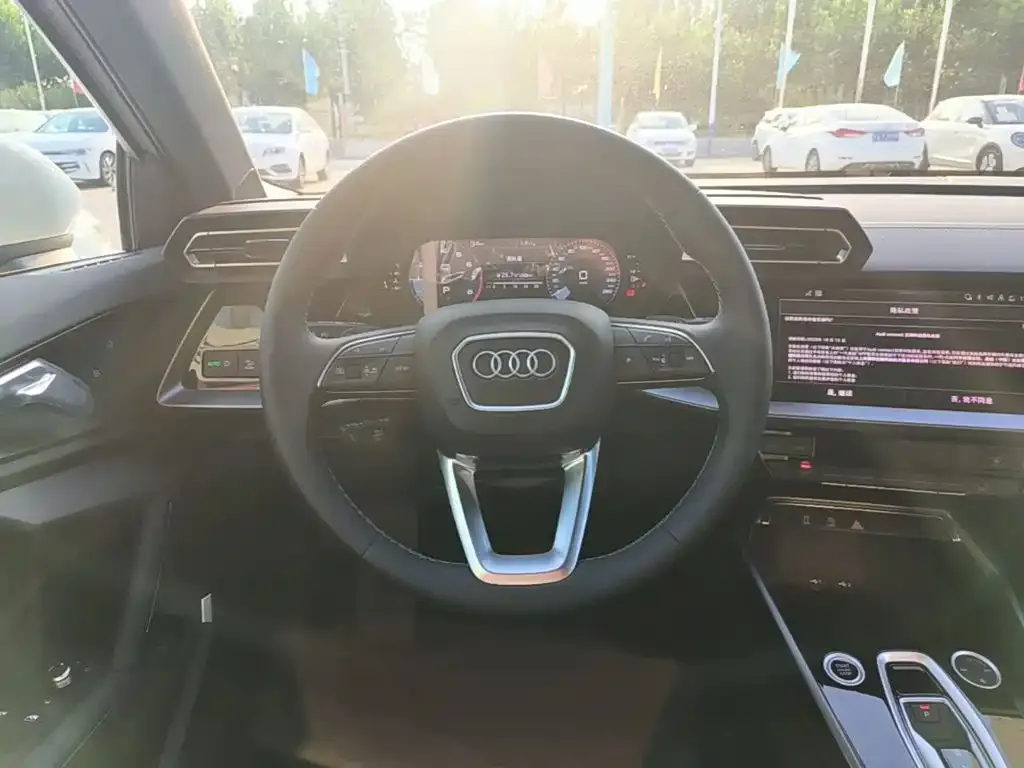 Audi A3 Facelift A3L Limousine 35TFSI Flying Joy Edition 2026 — фото 11