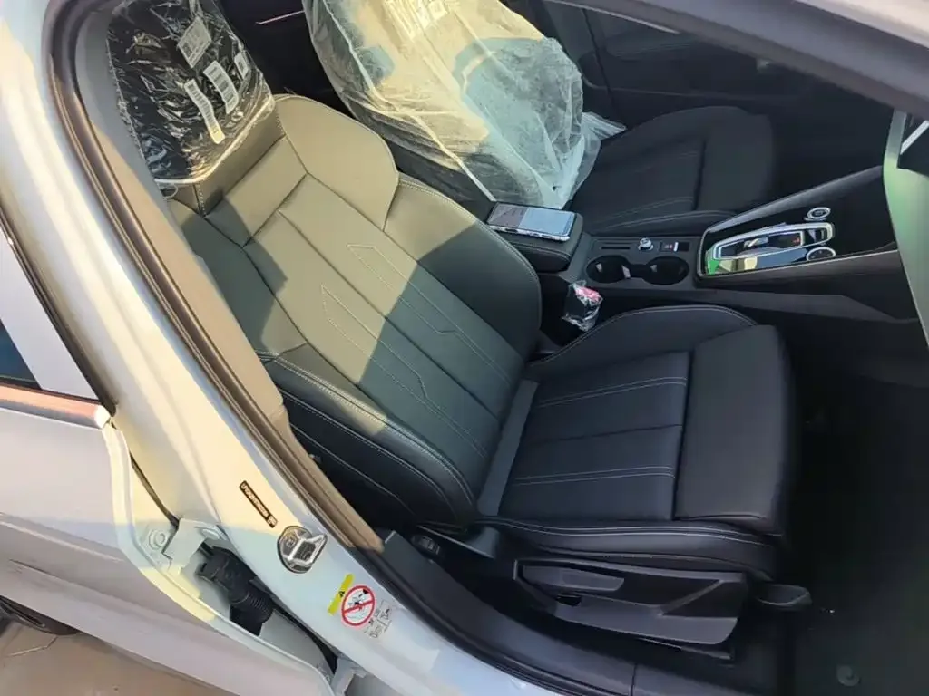 Audi A3 Facelift A3L Limousine 35TFSI Flying Joy Edition 2026 — фото 25