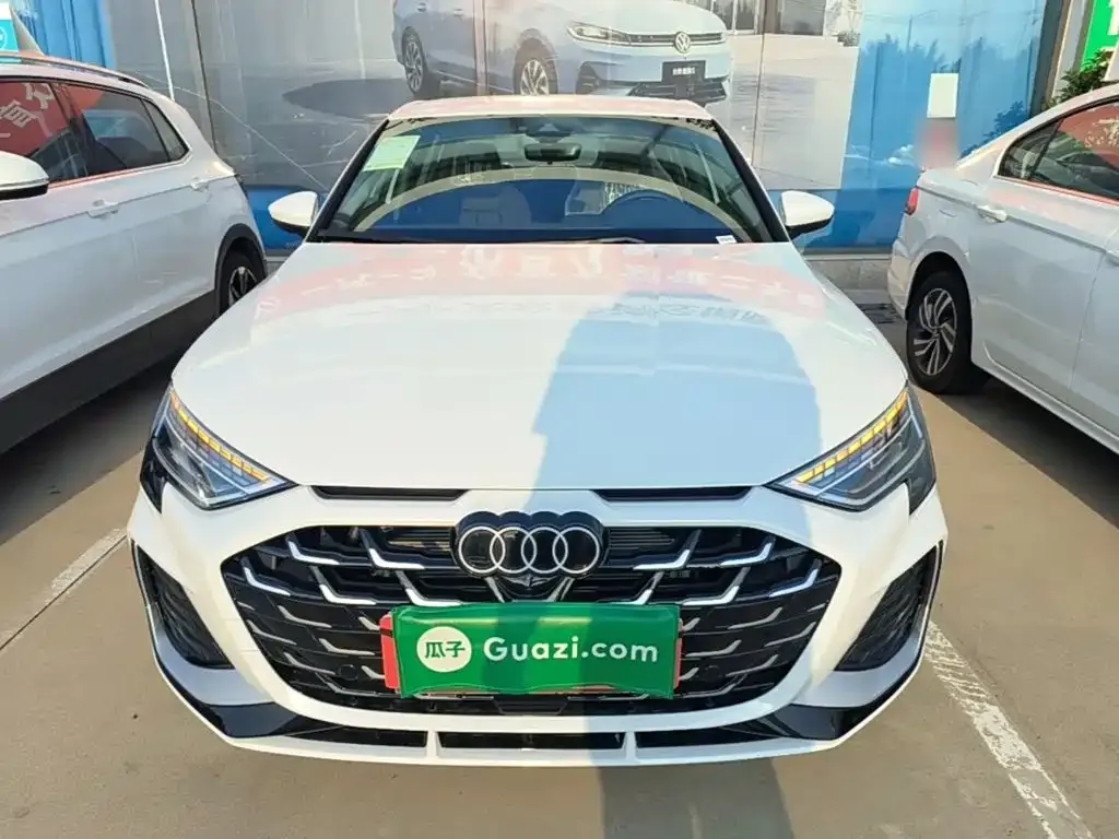 Audi A3 Facelift A3L Limousine 35TFSI Flying Joy Edition 2026 — фото 3