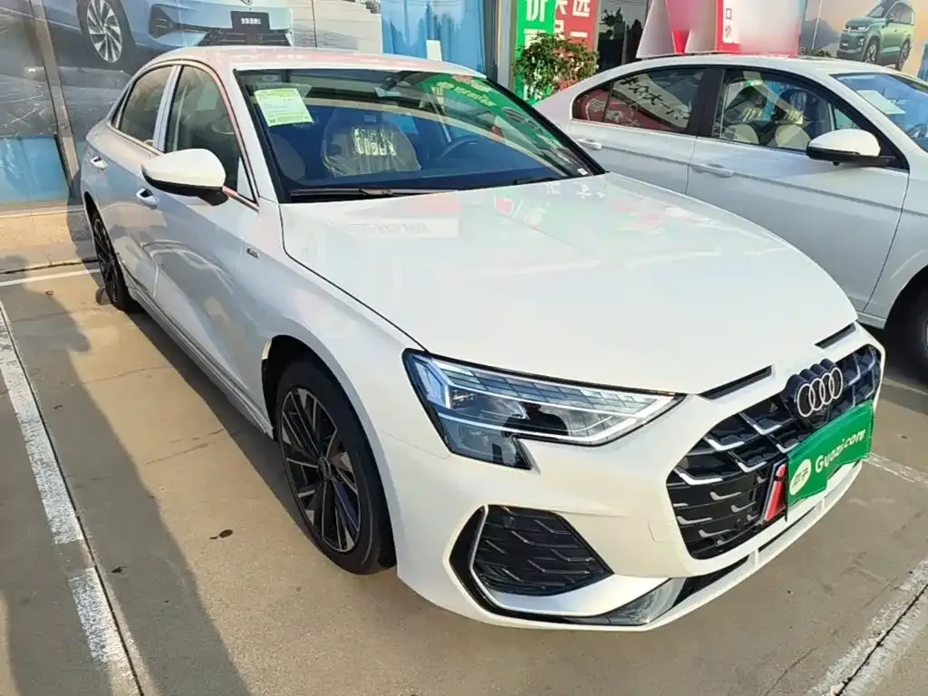 Audi A3 Facelift A3L Limousine 35TFSI Flying Joy Edition 2026 — фото 4