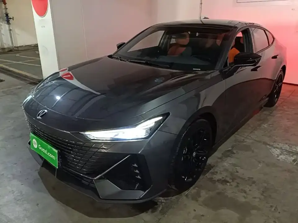 Changan UNI-V 1.5T Premium Model 2024