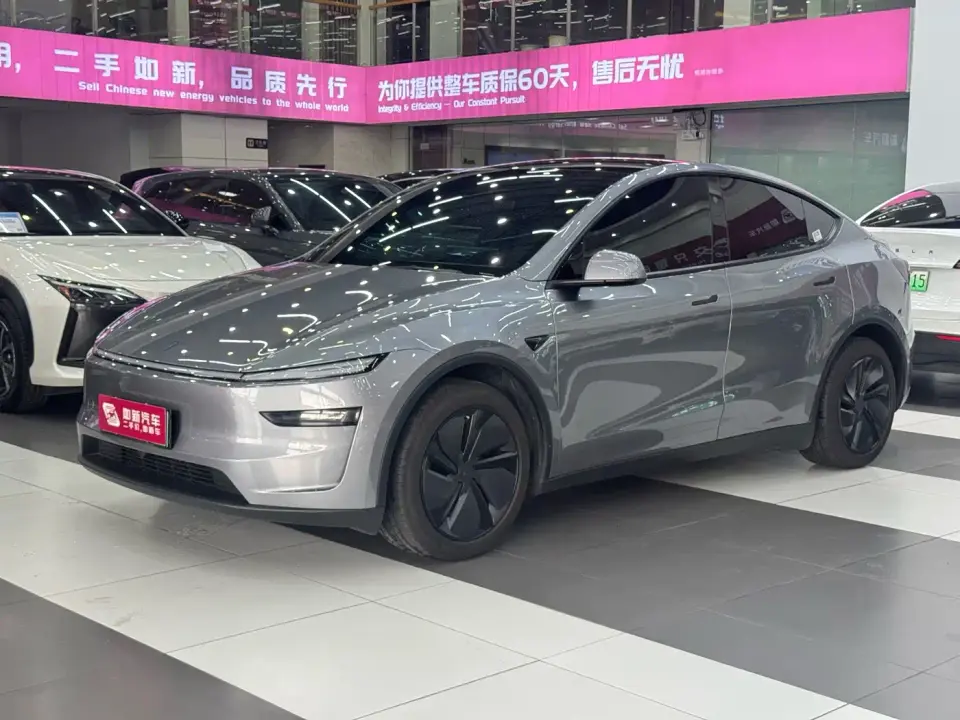 Tesla Model Y Rear-Wheel Drive 2026