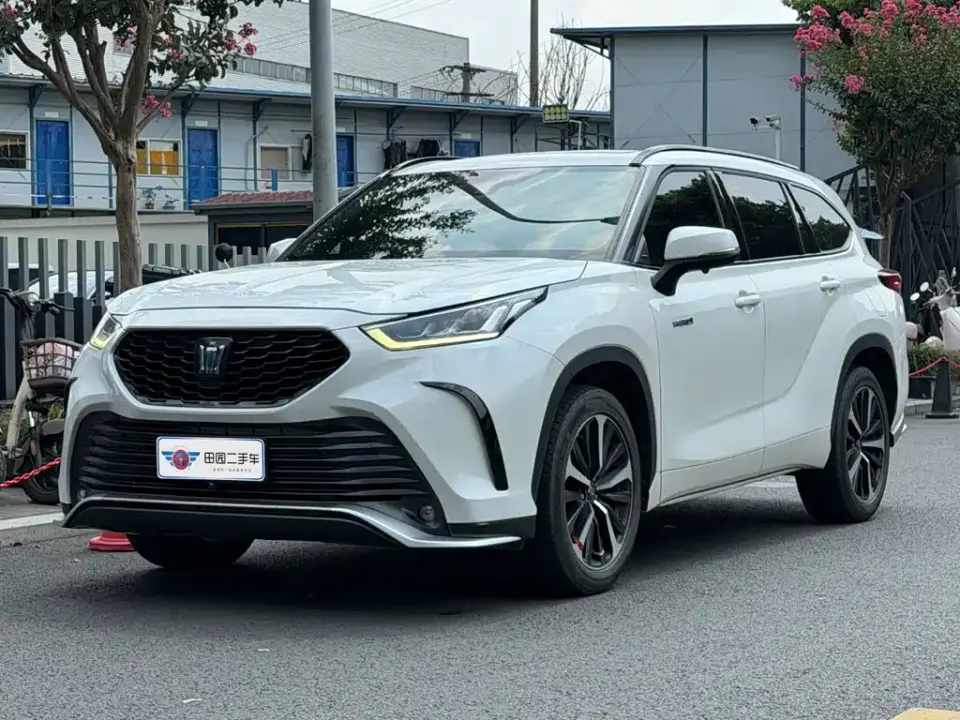 Toyota Crown Kluger 2.5L HEV 4WD Luxury 2022