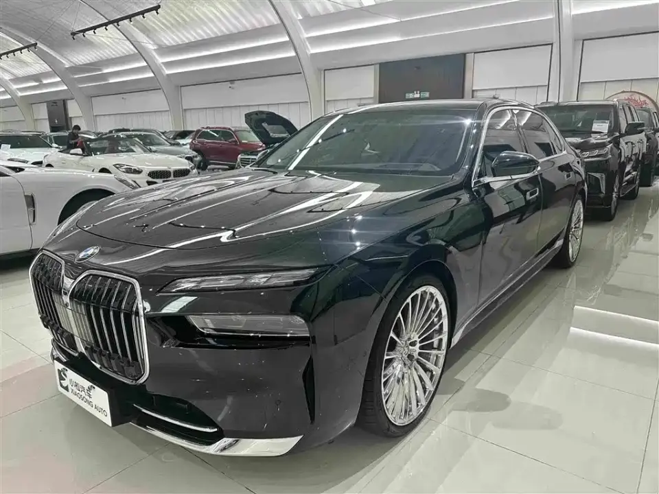 BMW 7 Series 740Li Leading Luxury Package 2026