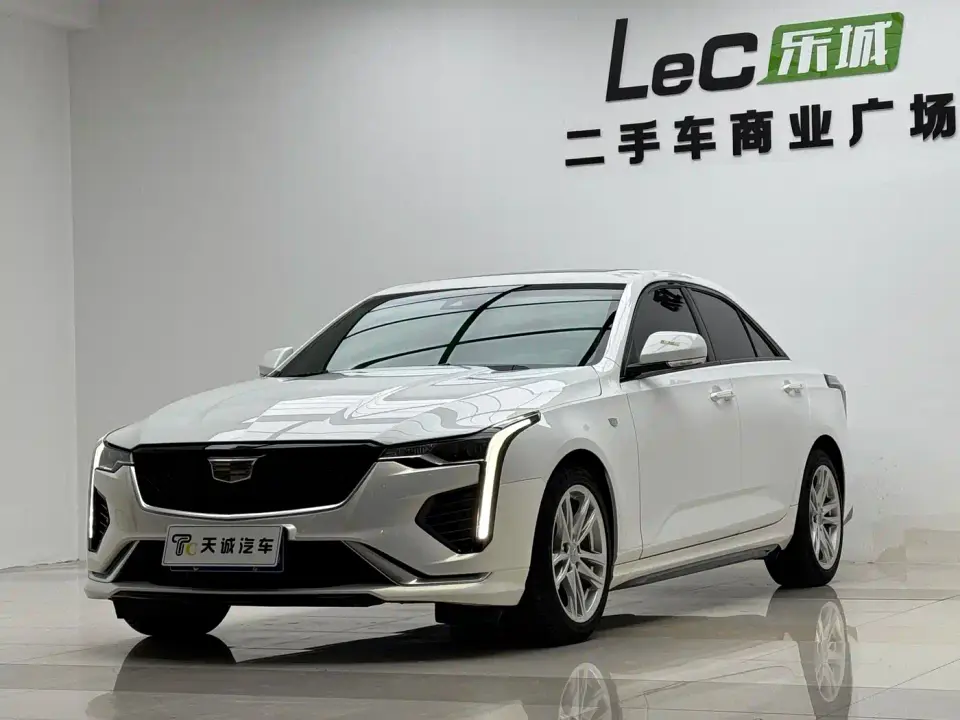 Cadillac CT4 28T Fashion Edition 2022