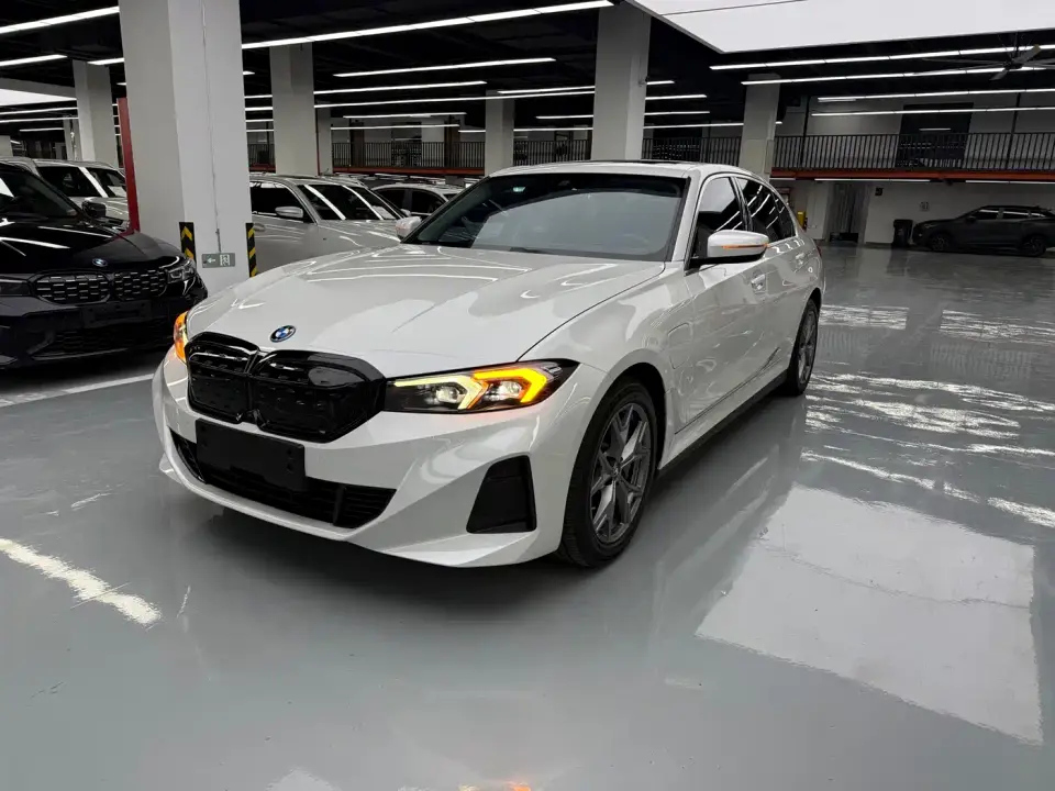 BMW i3 eDrive 35 L 2023