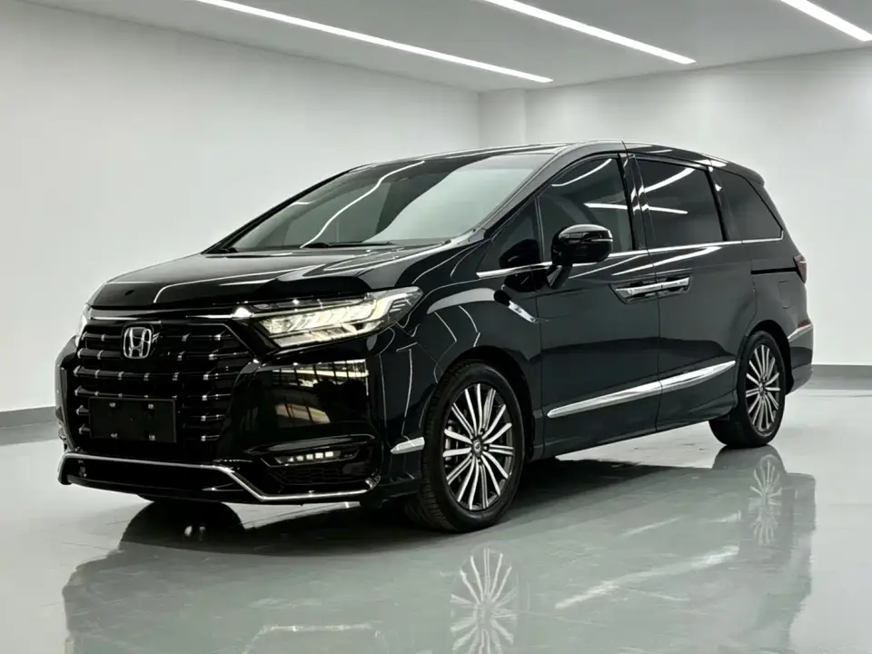 Honda Elysion 2.0L e:HEV Luxury 2023