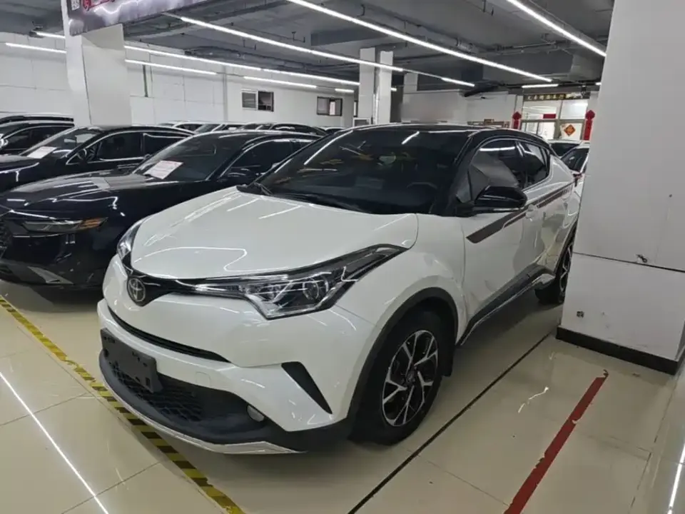 Toyota C-HR 2.0L Leading Edition China VI 2019