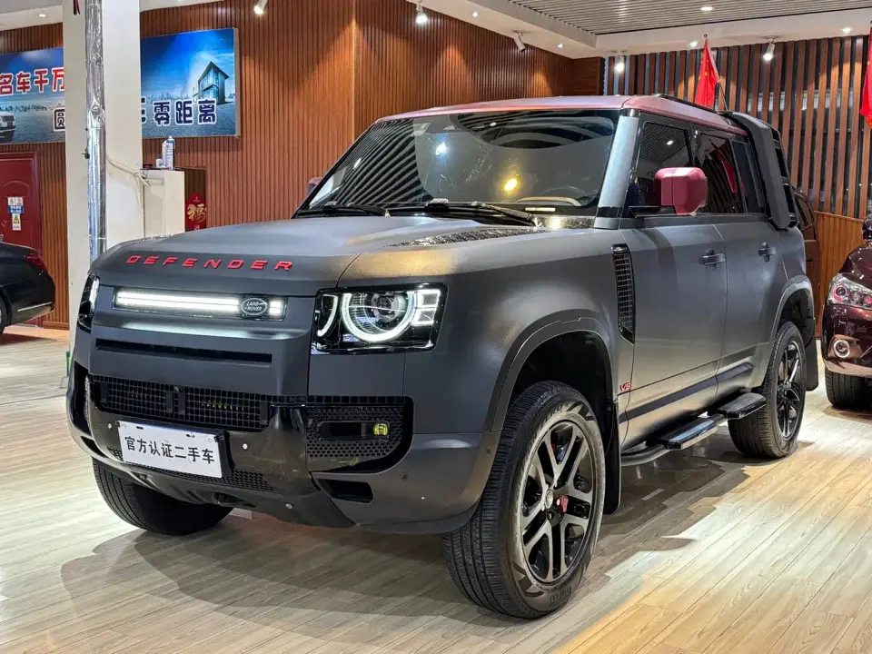 Land Rover Defender Model 110 3.0T P400 Dark Special Edition 2023