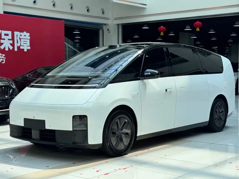 Li Auto MEGA Model Home Family Special Edition 2026