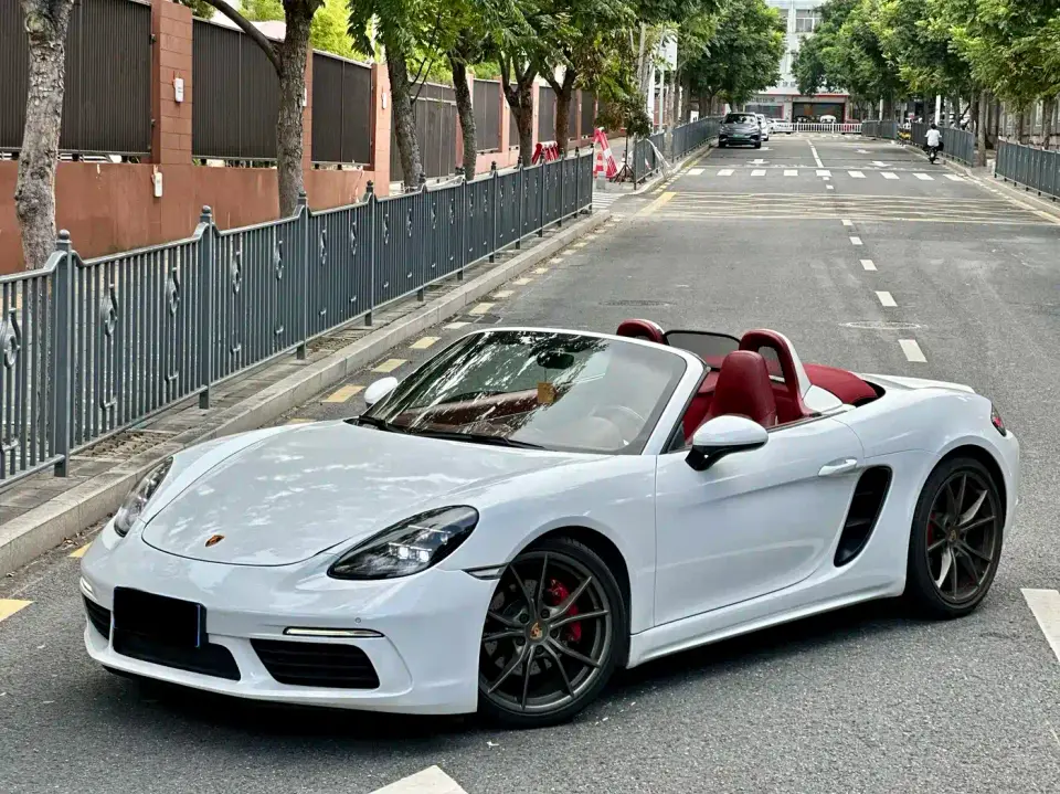 Porsche 718 Boxster 2.0T 2023
