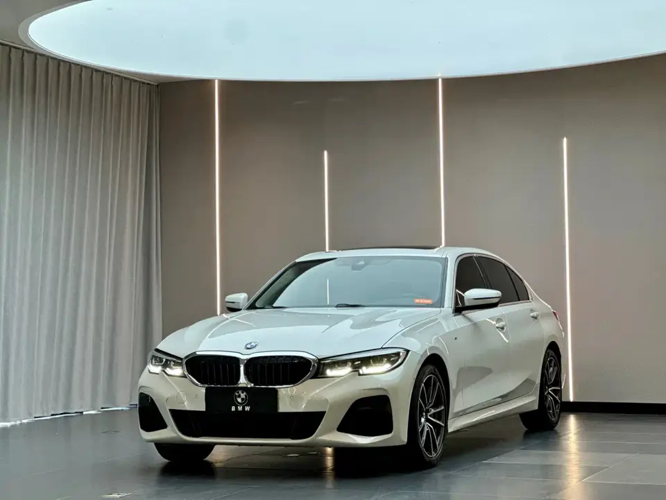 BMW 3 Series 325Li M Sport Package 2022