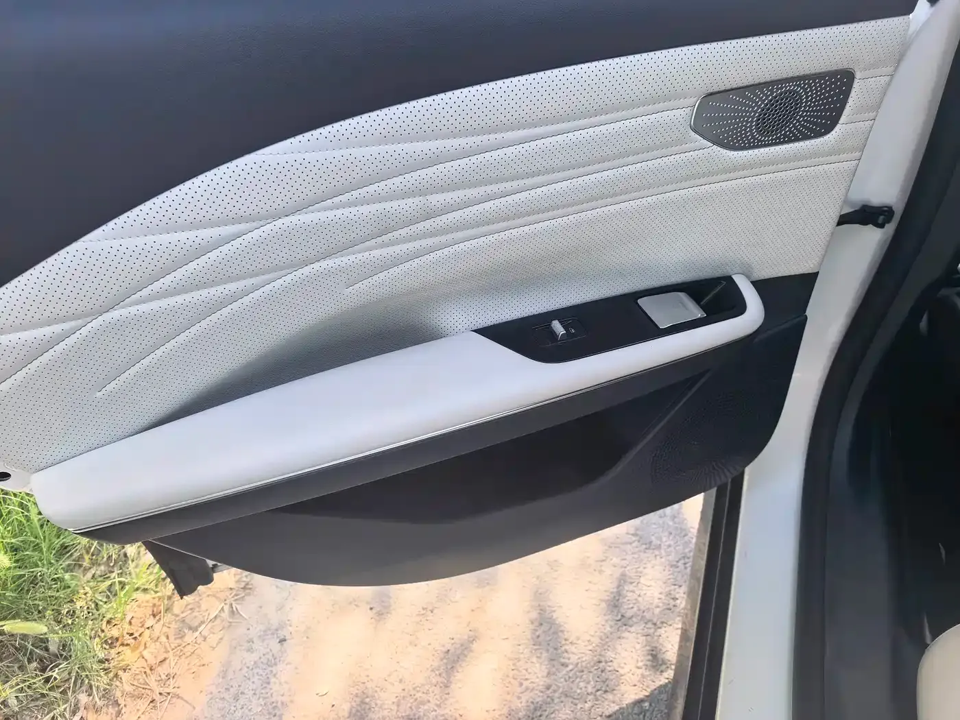 Geely Galaxy Galaxy E8 665km RWD Starship Voyager Edition 2024 — фото 9