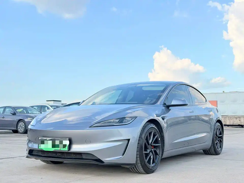 Tesla Model 3 High-Performance All-Wheel Drive Edition 2025