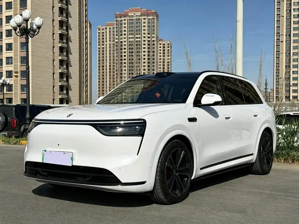 AITO Wenjie AITO M8 Extended Range Ultra 53.4kWh 6-Seater 2025
