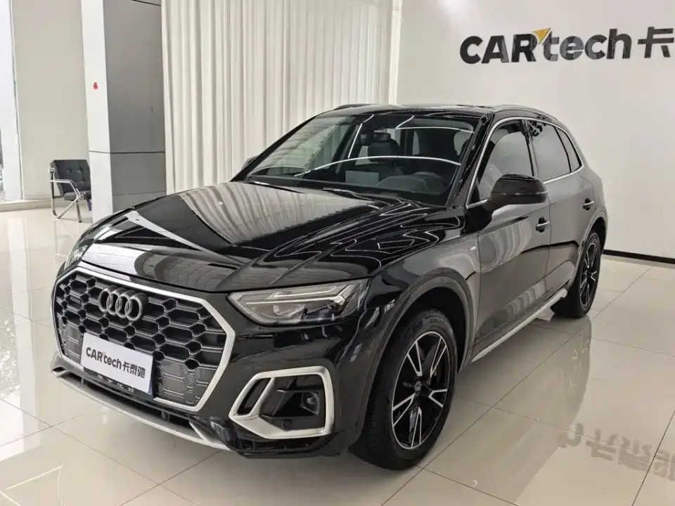 Audi Q5L 40 TFSI Fashion Dynamic 2025