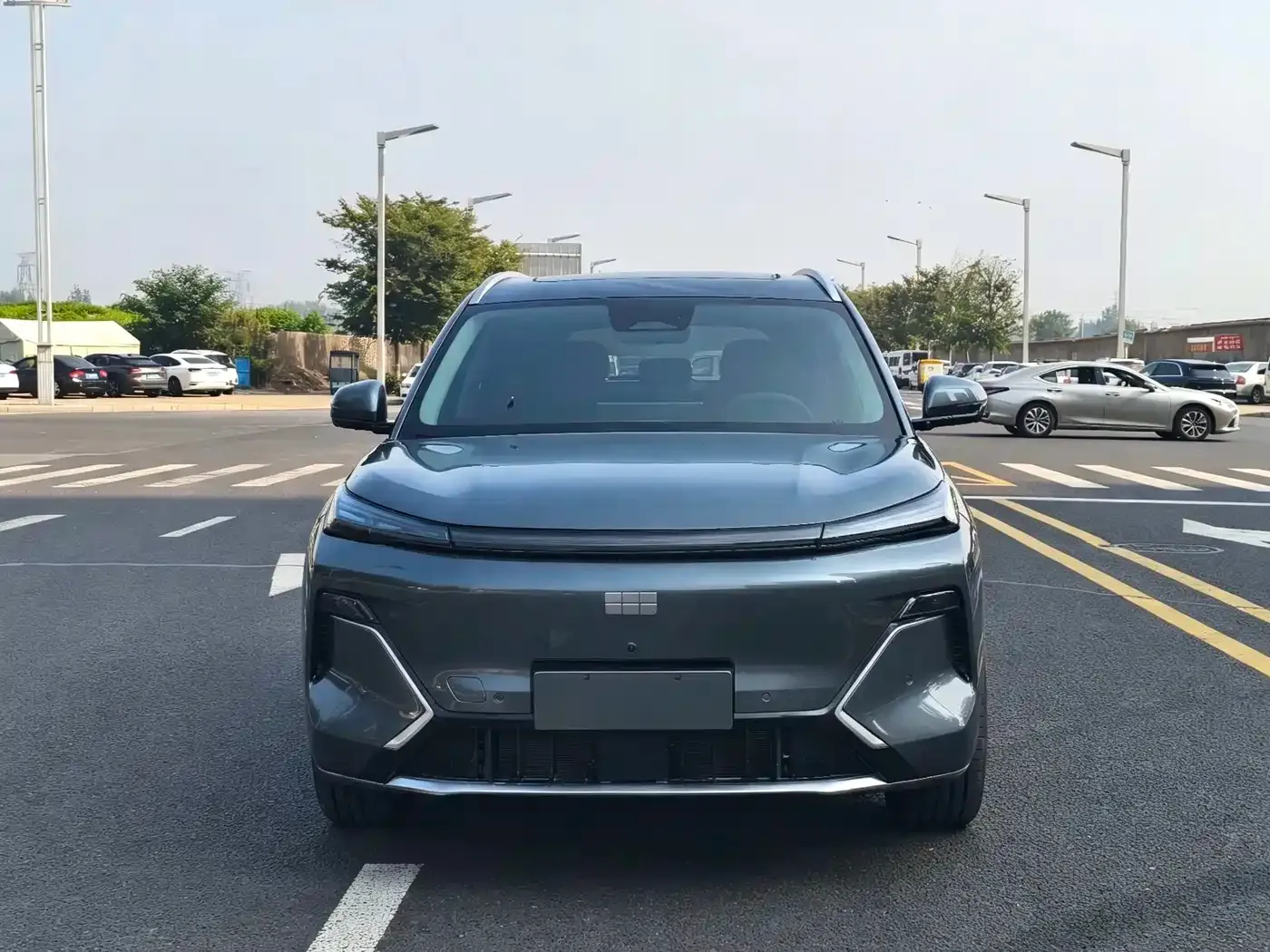 Geely Galaxy Galaxy Starship 7 EM-i Model 135km Pilot Edition 2026 — фото 2