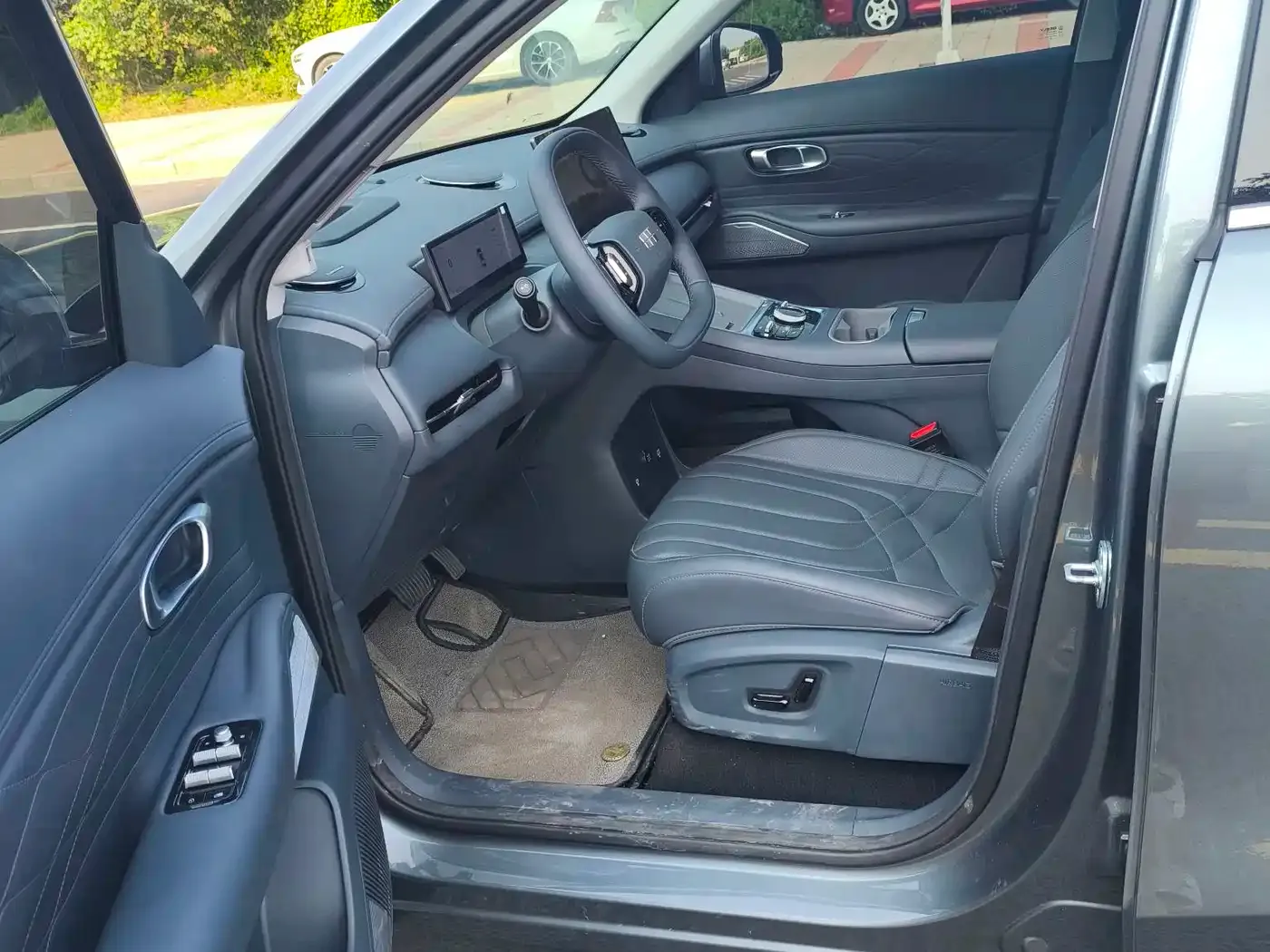 Geely Galaxy Galaxy Starship 7 EM-i Model 135km Pilot Edition 2026 — фото 4
