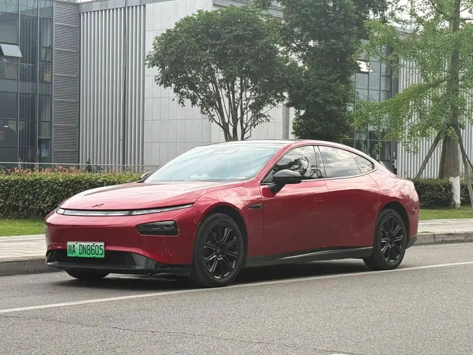 XPeng P7 670E Wing Edition 2021