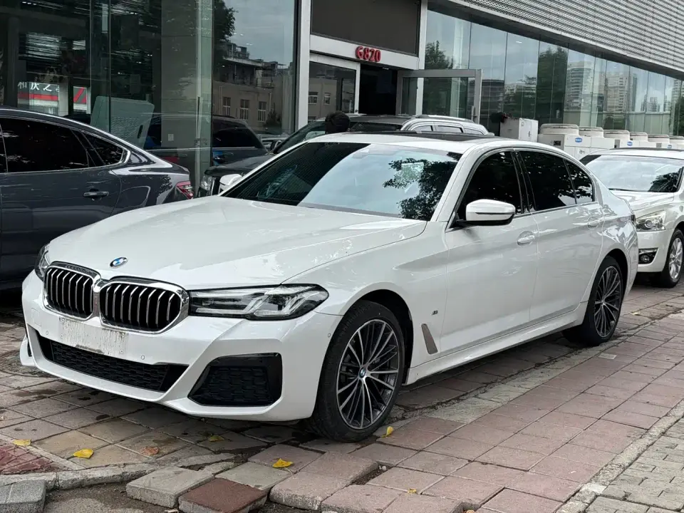 BMW 5 Series Facelift 530Li Leading M Sport Package 2024