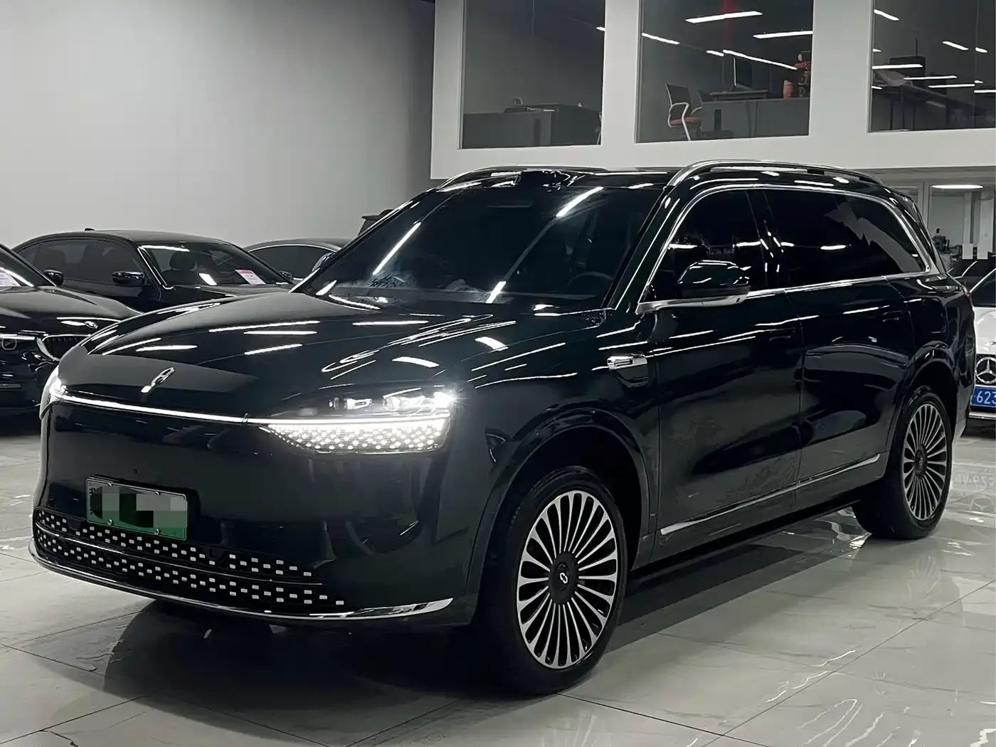 AITO Wenjie AITO M9 Extended Range Ultra 52kWh 6-Seater 2025