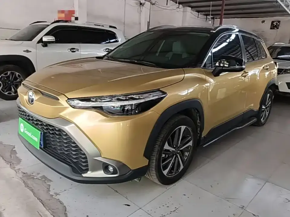 Toyota Frontlander 2.0L CVT Luxury PLUS Edition 2022