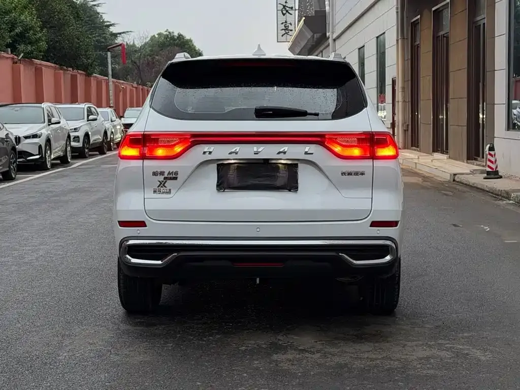 Haval M6 PLUS 1.5T Manual Luxury Smart Connect 2021 — фото 6