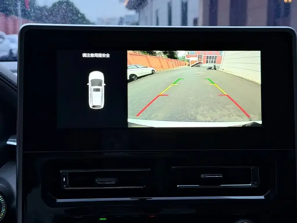 Haval M6 PLUS 1.5T Manual Luxury Smart Connect 2021 — фото 12