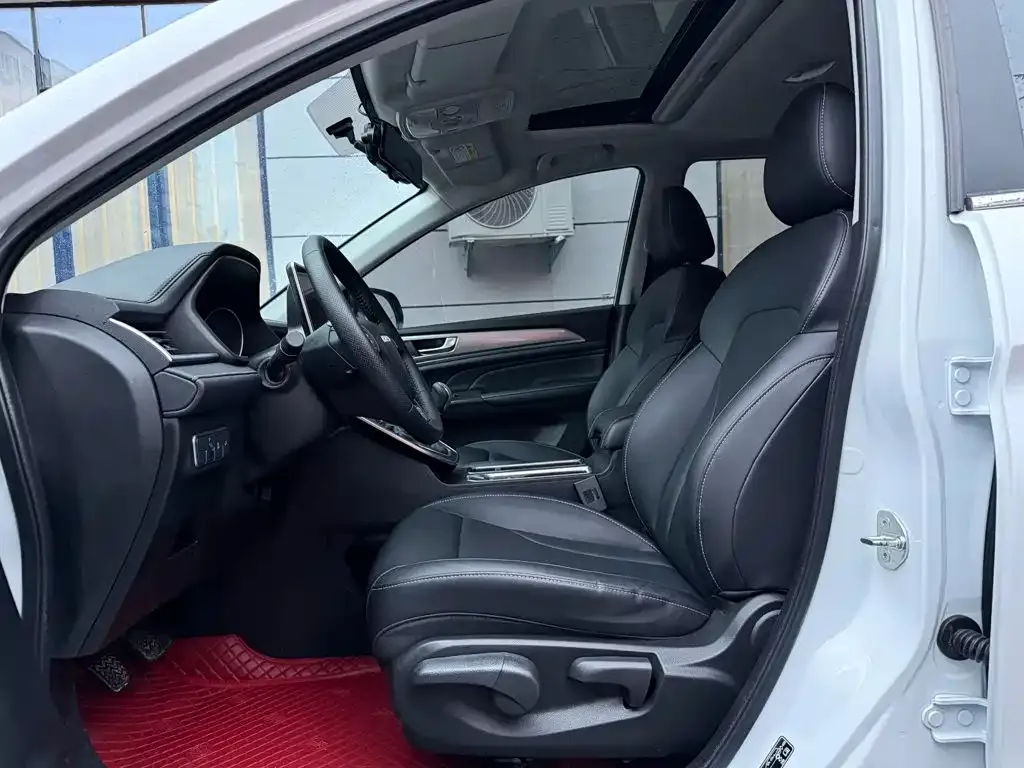 Haval M6 PLUS 1.5T Manual Luxury Smart Connect 2021 — фото 18