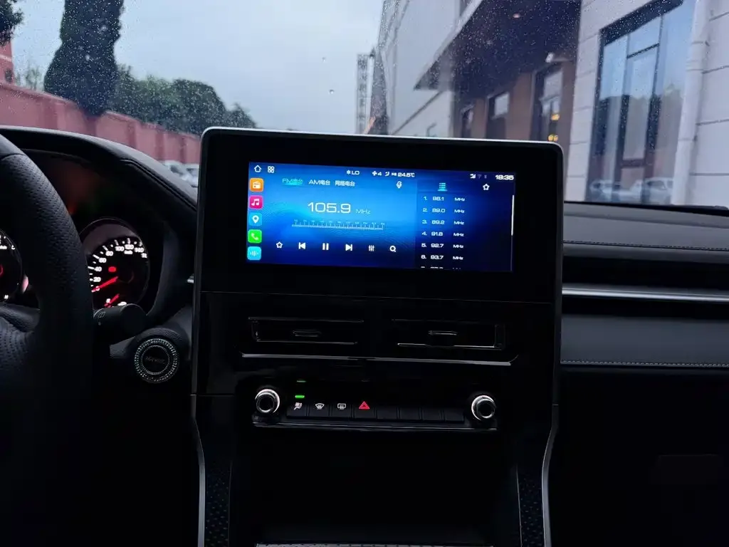 Haval M6 PLUS 1.5T Manual Luxury Smart Connect 2021 — фото 11