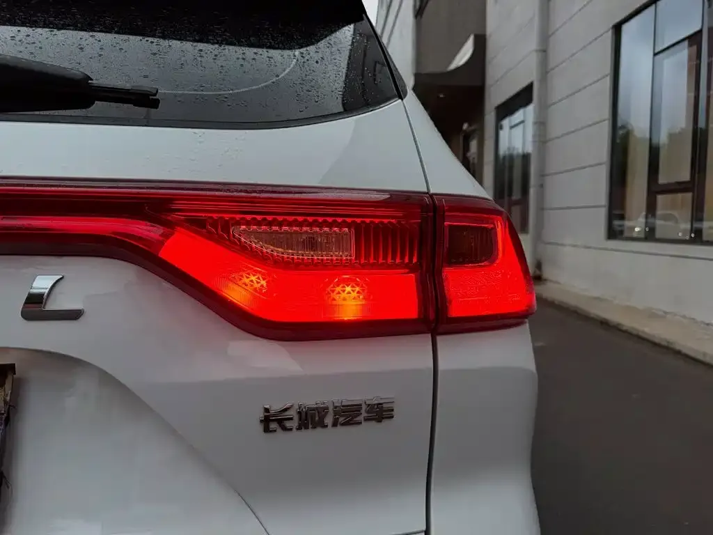 Haval M6 PLUS 1.5T Manual Luxury Smart Connect 2021 — фото 7