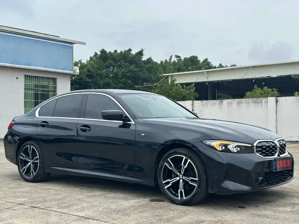 BMW 3 Series 325i M Sport Package 2023