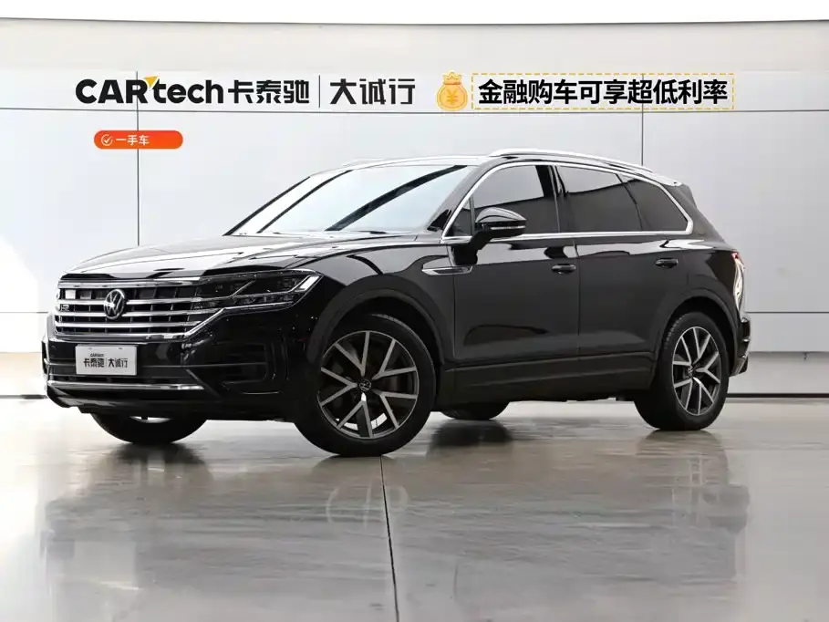 Volkswagen Touareg 3.0TSI R-Line Classic Sports Package 2024
