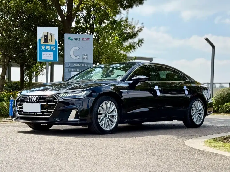Audi A7L 45TFSI S-line Dream Edition Crystal Package 2023