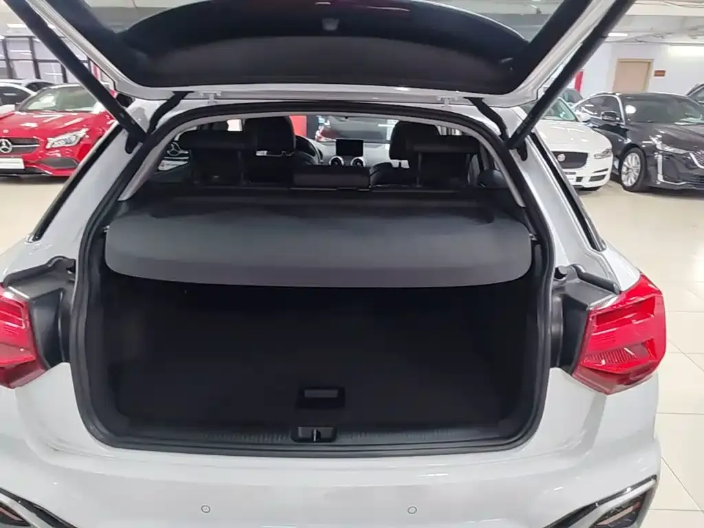 Audi Q2L 35TFSI Fashion Sport 2024 — фото 19