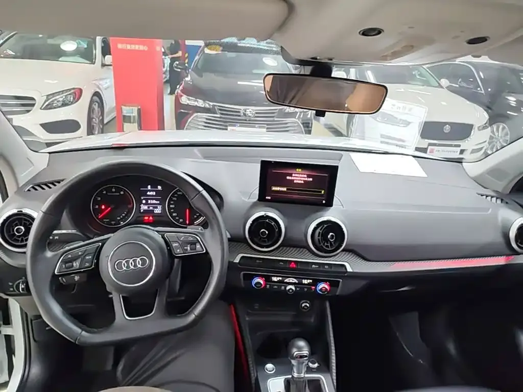 Audi Q2L 35TFSI Fashion Sport 2024 — фото 10