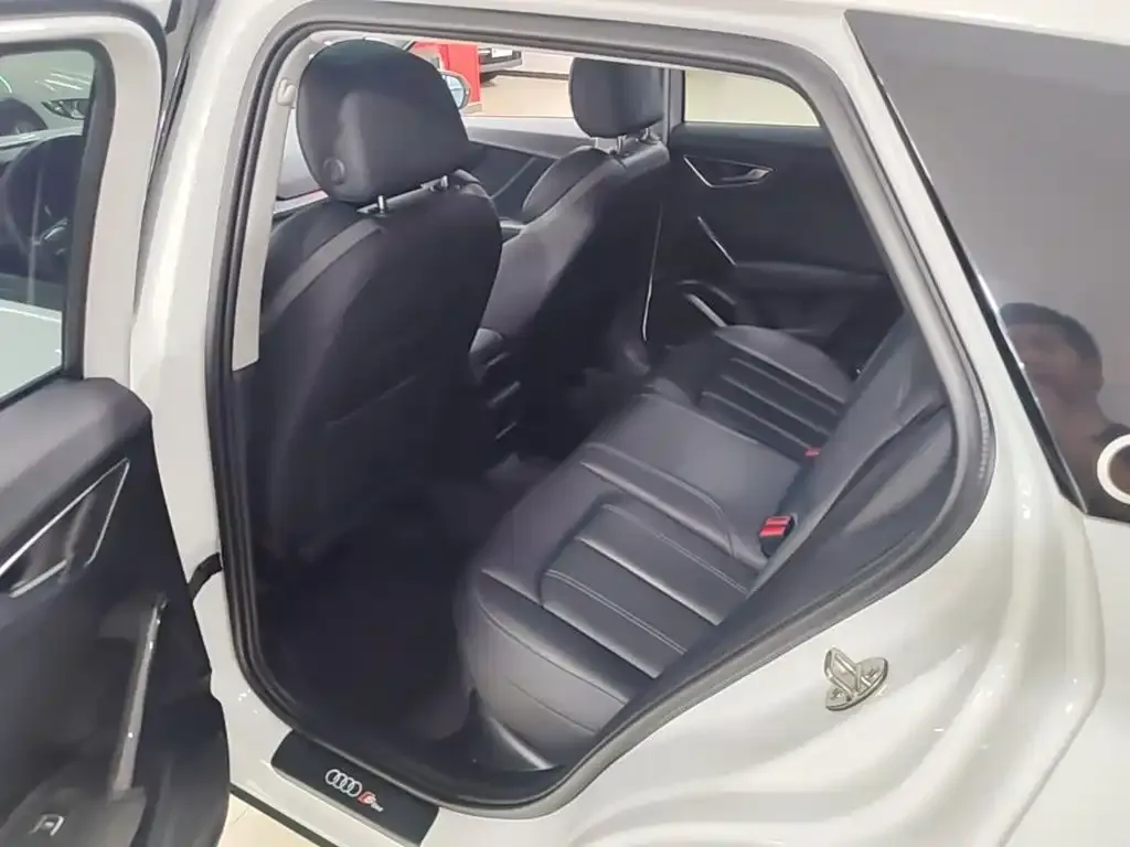 Audi Q2L 35TFSI Fashion Sport 2024 — фото 17