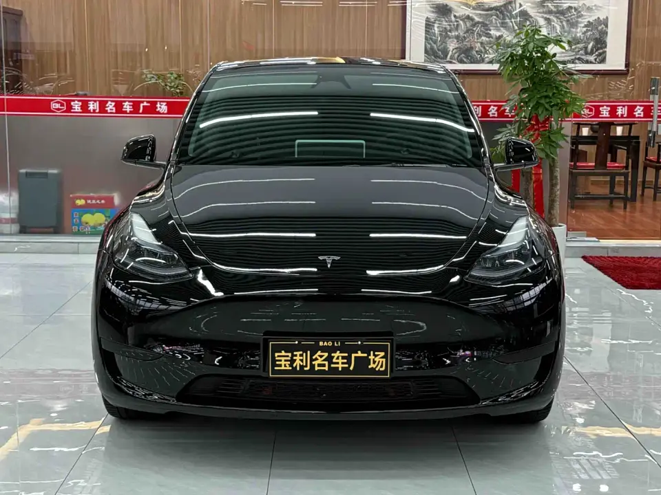 Tesla Model Y Facelift Long Range All-Wheel Drive Version 2023