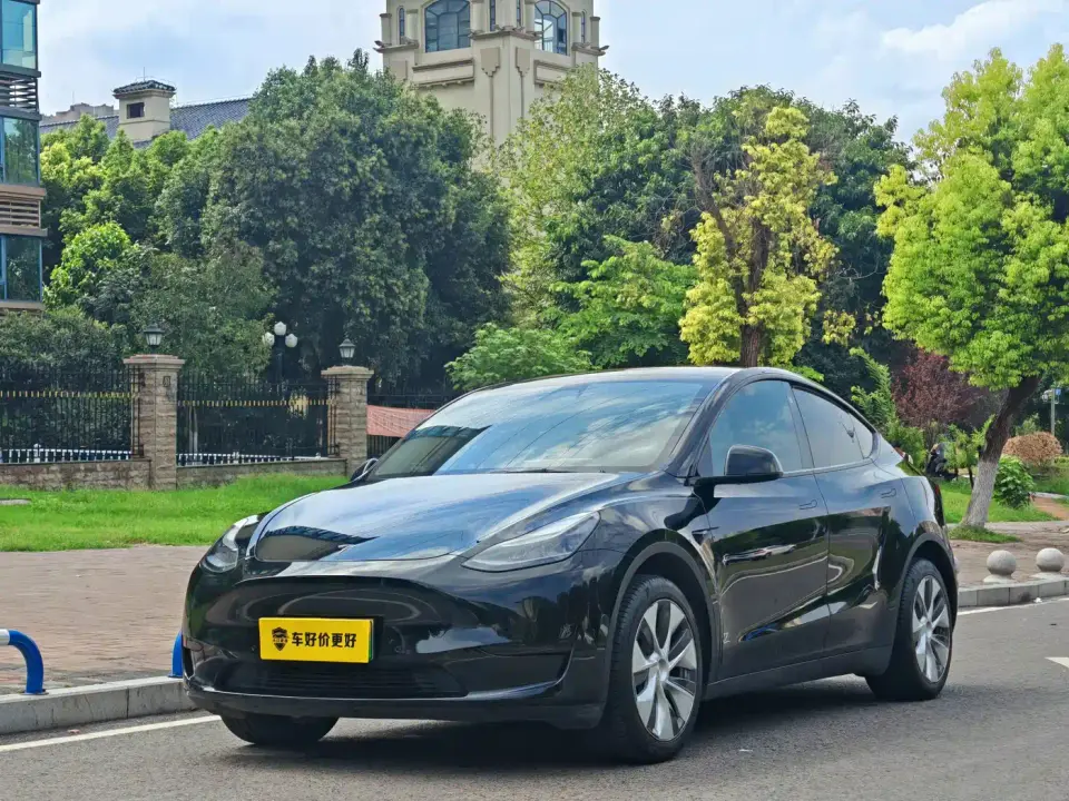 Tesla Model Y Facelift Rear-Wheel Drive Version 2023