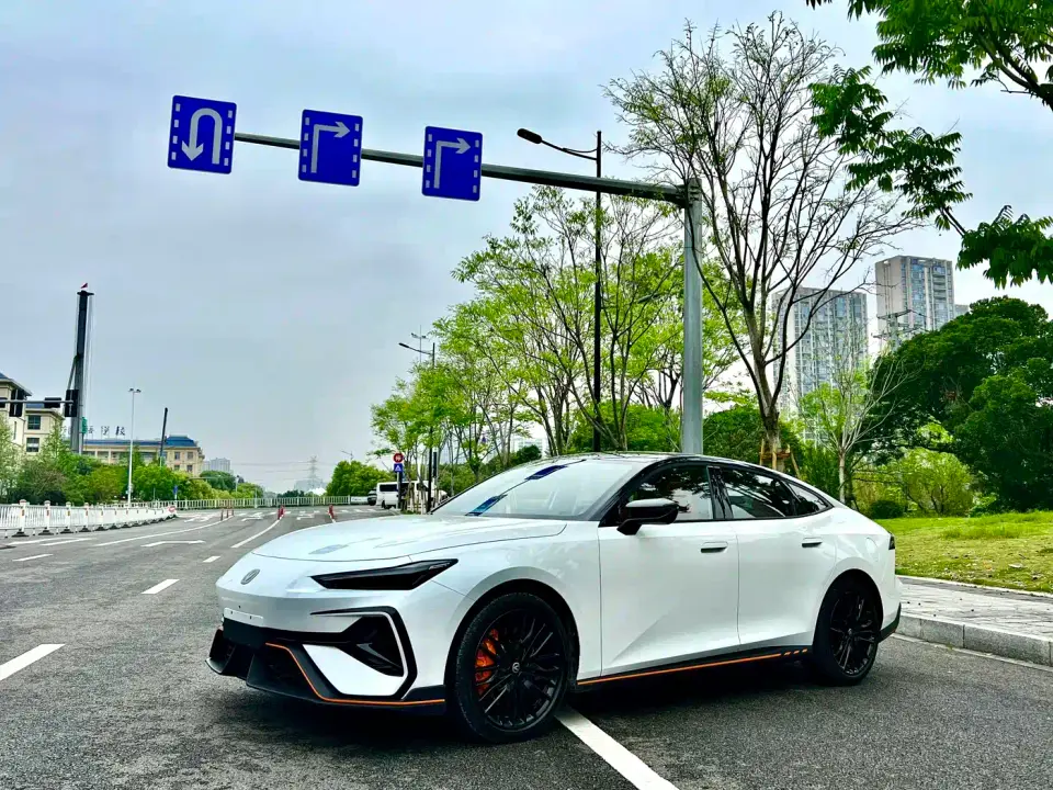 Changan UNI-V 2.0T Sport Version 2025