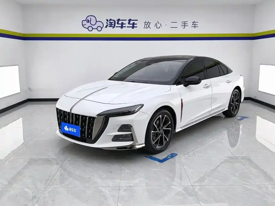 Hongqi H6 Model 2.0T Elegance Edition 2025