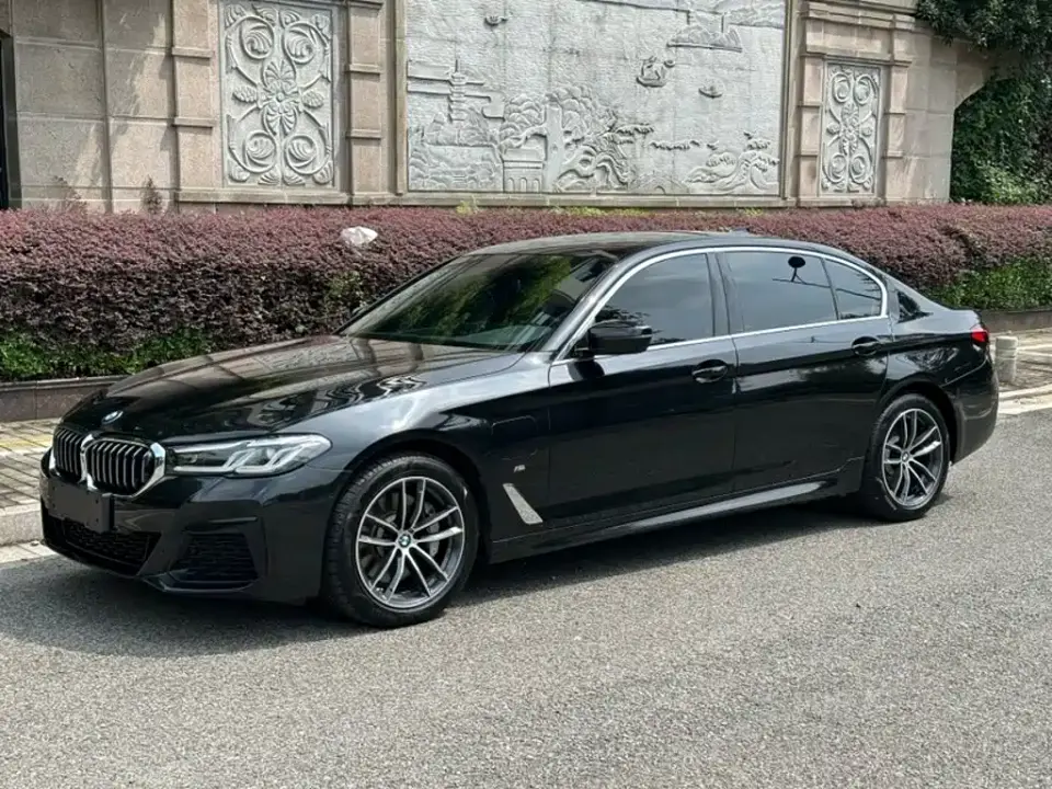 BMW 5 Series New Energy 535Le M Sport Package 2022