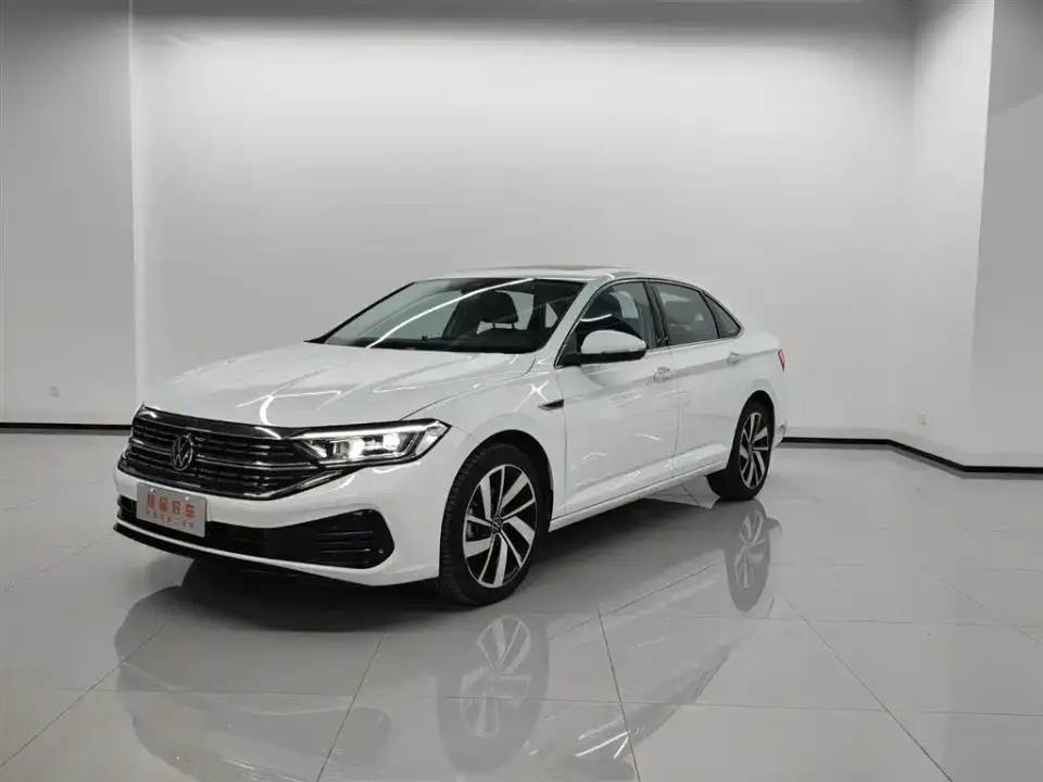 Volkswagen Sagitar Facelift 300TSI DSG Beyond Edition 2025
